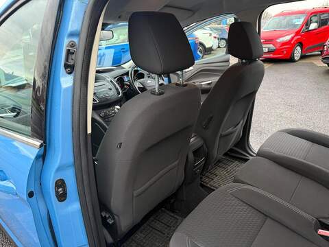 Ford Grand C-Max 1.5 TDCi Zetec MPV 5dr Diesel Powershift Euro 6 (s/s) (120 ps) - U79594
