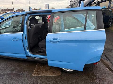 Ford Grand C-Max 1.5 TDCi Zetec MPV 5dr Diesel Powershift Euro 6 (s/s) (120 ps) - U79594