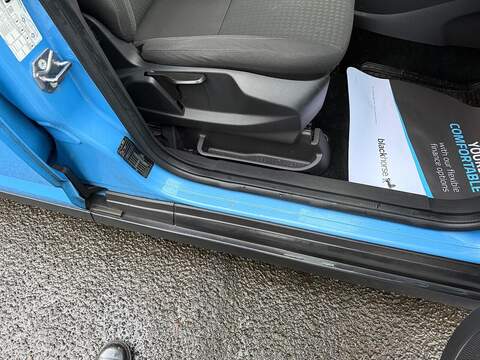 Ford Grand C-Max 1.5 TDCi Zetec MPV 5dr Diesel Powershift Euro 6 (s/s) (120 ps) - U79594