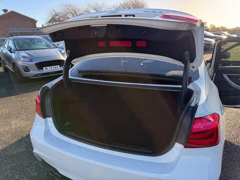 BMW 3 Series 2.0 320d M Sport Euro 6 (s/s) 4dr - U79600