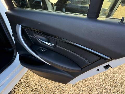 BMW 3 Series 2.0 320d M Sport Euro 6 (s/s) 4dr - U79600