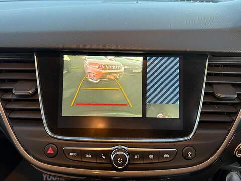 Vauxhall Crossland 1.2 Turbo Ultimate Auto Euro 6 (s/s) 5dr - U79603