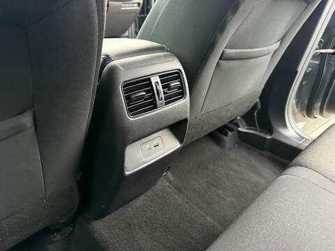 Nissan Qashqai 1.3 DIG-T MHEV N-Connecta Euro 6 (s/s) 5dr - U79604