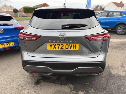 Nissan Qashqai 1.3 DIG-T MHEV N-Connecta Euro 6 (s/s) 5dr - U79604