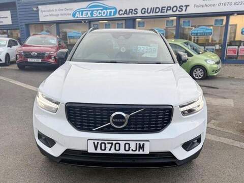 Volvo XC40 2.0 B4 MHEV R-Design Pro Auto Euro 6 (s/s) 5dr - U79606