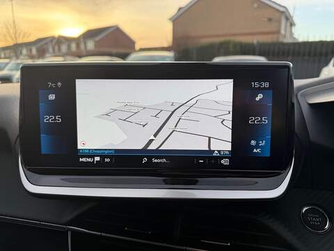 Peugeot 2008 1.2 PureTech Allure Premium + Euro 6 (s/s) 5dr - U79607