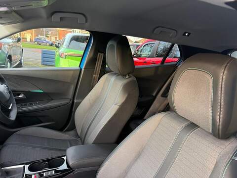 Peugeot 2008 1.2 PureTech Allure Premium + Euro 6 (s/s) 5dr - U79607