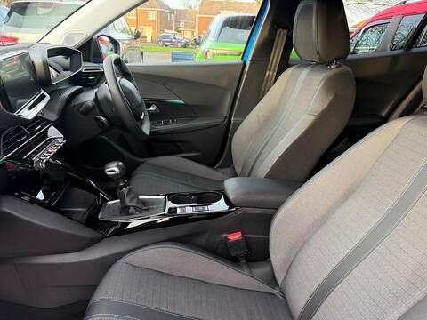 Peugeot 2008 1.2 PureTech Allure Premium + Euro 6 (s/s) 5dr - U79607