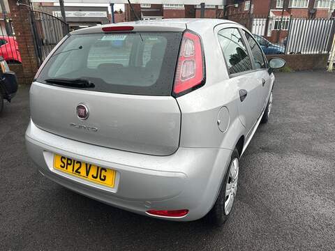 Fiat Punto 1.2 Pop Hatchback 5dr Petrol Manual Euro 5 (69 bhp) - U79608