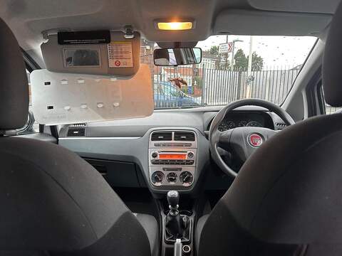 Fiat Punto 1.2 Pop Hatchback 5dr Petrol Manual Euro 5 (69 bhp) - U79608