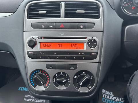 Fiat Punto 1.2 Pop Hatchback 5dr Petrol Manual Euro 5 (69 bhp) - U79608