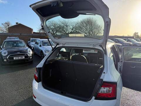 Skoda Fabia 1.0 SE L Hatchback 5dr Petrol Manual Euro 6 (s/s) (75 ps) - U79609