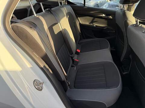 Skoda Fabia 1.0 SE L Hatchback 5dr Petrol Manual Euro 6 (s/s) (75 ps) - U79609