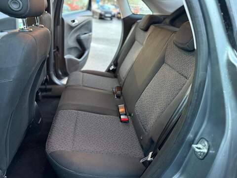 Vauxhall Crossland X SE SUV 1.2 Manual Petrol - U79612