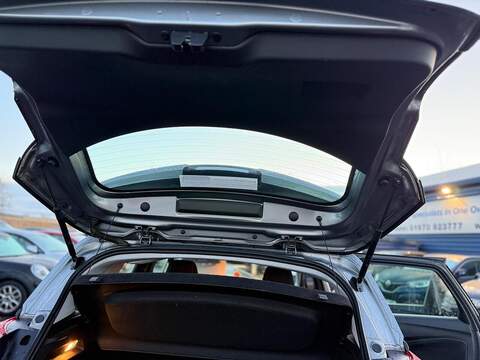 Vauxhall Crossland X SE SUV 1.2 Manual Petrol - U79612