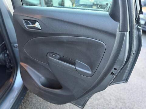 Vauxhall Crossland X SE SUV 1.2 Manual Petrol - U79612