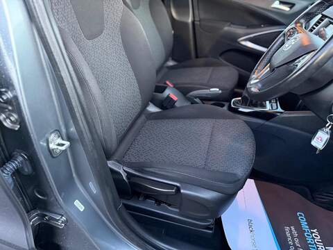 Vauxhall Crossland X SE SUV 1.2 Manual Petrol - U79612