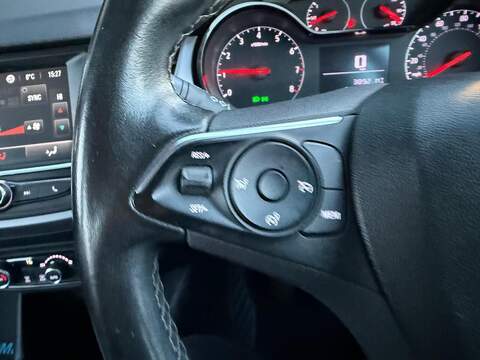 Vauxhall Crossland X SE SUV 1.2 Manual Petrol - U79612