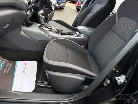 Nissan Juke 1.0 DIG-T N-Connecta SUV 5dr Petrol DCT Auto Euro 6 (s/s) (117 ps) - U79614