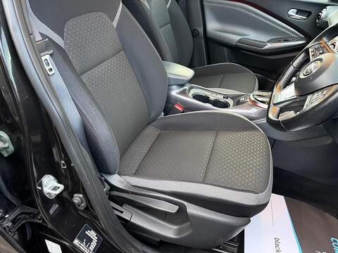 Nissan Juke 1.0 DIG-T N-Connecta SUV 5dr Petrol DCT Auto Euro 6 (s/s) (117 ps) - U79614