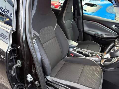 Nissan Juke 1.0 DIG-T N-Connecta SUV 5dr Petrol DCT Auto Euro 6 (s/s) (117 ps) - U79614