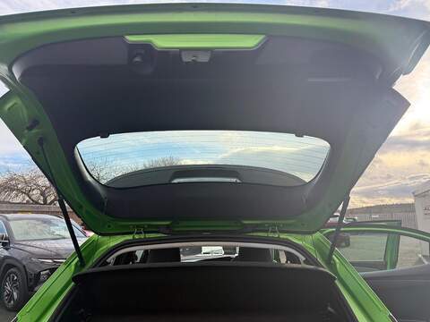 Vauxhall Mokka Electric 50kWh Design SUV 5dr Electric Auto (136 ps) - U79615