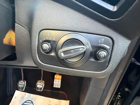 Ford Kuga 1.5T EcoBoost GPF ST-Line SUV 5dr Petrol Manual Eu SUV 1.5 Manual Petrol - U79616