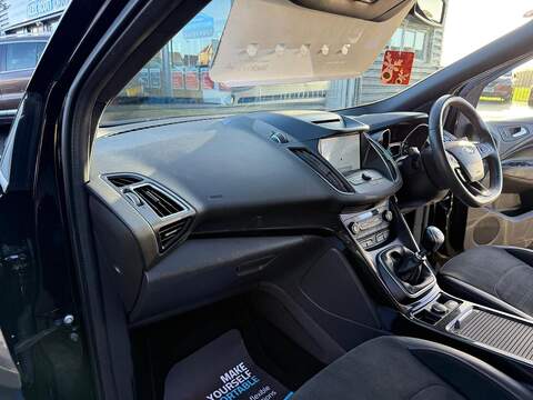 Ford Kuga 1.5T EcoBoost GPF ST-Line SUV 5dr Petrol Manual Eu SUV 1.5 Manual Petrol - U79616