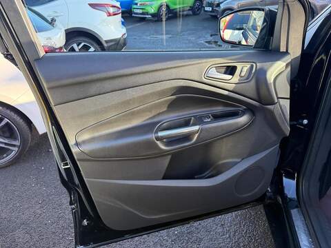 Ford Kuga 1.5T EcoBoost GPF ST-Line SUV 5dr Petrol Manual Eu SUV 1.5 Manual Petrol - U79616