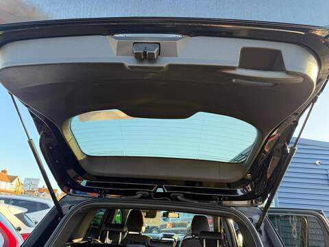 Ford Kuga 1.5T EcoBoost GPF ST-Line SUV 5dr Petrol Manual Eu SUV 1.5 Manual Petrol - U79616