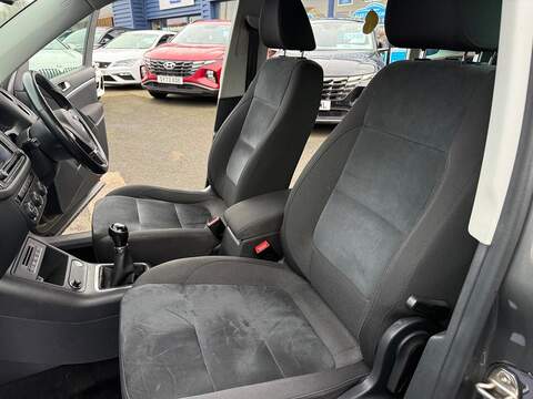 Volkswagen Tiguan 2.0 TDI BlueMotion Tech Match Edition SUV 5dr Diesel Manual 4WD Euro 6 (s/s) (150 ps) - U79618