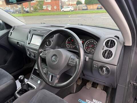 Volkswagen Tiguan 2.0 TDI BlueMotion Tech Match Edition SUV 5dr Diesel Manual 4WD Euro 6 (s/s) (150 ps) - U79618