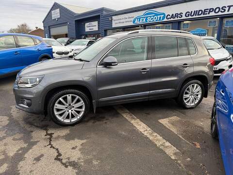 Volkswagen Tiguan 2.0 TDI BlueMotion Tech Match Edition SUV 5dr Diesel Manual 4WD Euro 6 (s/s) (150 ps) - U79618