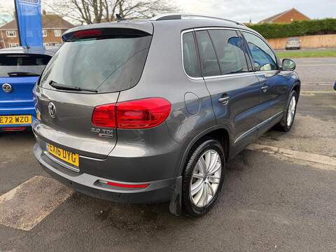 Volkswagen Tiguan 2.0 TDI BlueMotion Tech Match Edition SUV 5dr Diesel Manual 4WD Euro 6 (s/s) (150 ps) - U79618