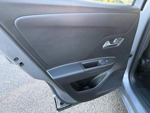 Vauxhall Mokka Electric 50kWh Ultimate Auto 5dr - U79625