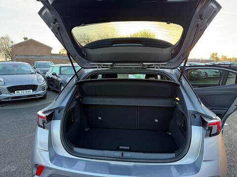 Vauxhall Mokka Electric 50kWh Ultimate Auto 5dr - U79625