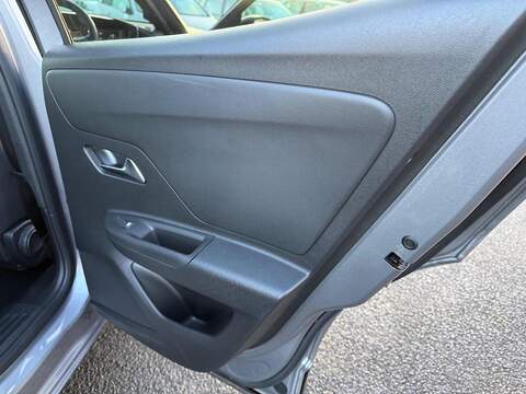 Vauxhall Mokka Electric 50kWh Ultimate Auto 5dr - U79625