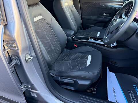 Vauxhall Mokka Electric 50kWh Ultimate Auto 5dr - U79625
