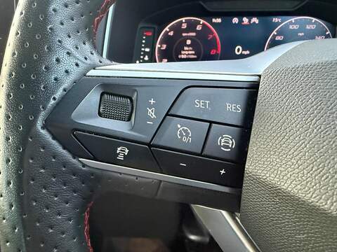 SEAT Tarraco 1.5 EcoTSI EVO FR Sport DSG Euro 6 (s/s) 5dr - U79628