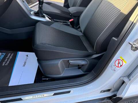 Volkswagen T-Roc 1.0 TSI Active Euro 6 (s/s) 5dr - U79640