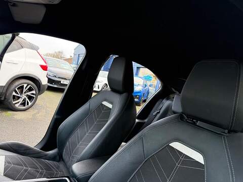 Vauxhall Mokka 1.2 Turbo Ultimate Auto Euro 6 (s/s) 5dr - U79645