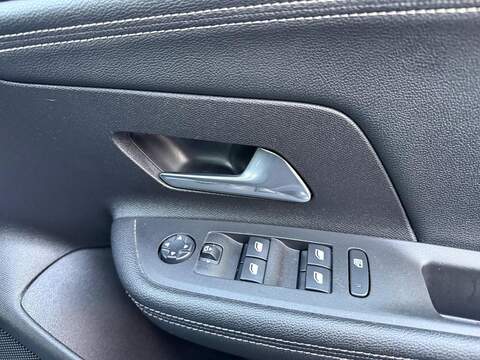 Vauxhall Mokka 1.2 Turbo Ultimate Auto Euro 6 (s/s) 5dr - U79645