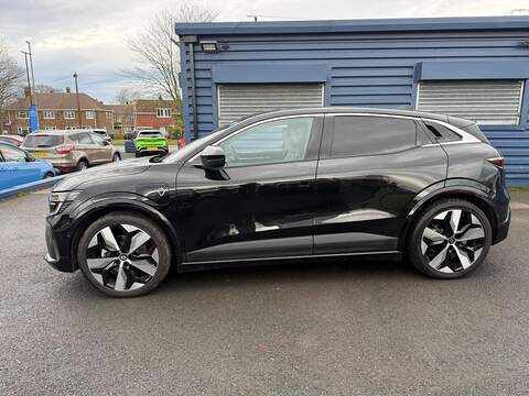 Renault Megane E-Tech comfort range 60kWh techno Auto 5dr (22kW Charger) - U79646