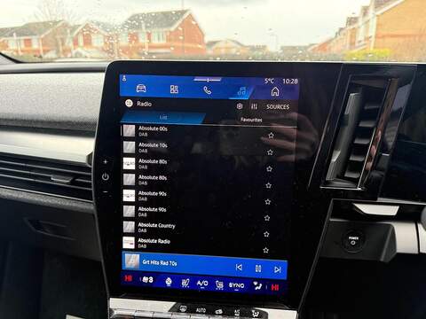 Renault Megane E-Tech comfort range 60kWh techno Auto 5dr (22kW Charger) - U79646