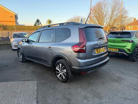 Dacia Jogger 1.0 TCe Expression Euro 6 (s/s) 5dr - U79648