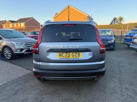 Dacia Jogger 1.0 TCe Expression Euro 6 (s/s) 5dr - U79648
