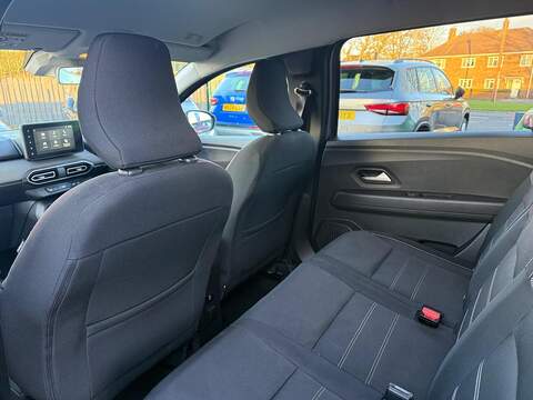 Dacia Jogger 1.0 TCe Expression Euro 6 (s/s) 5dr - U79648