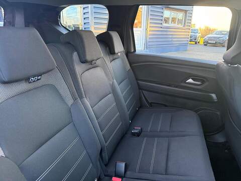 Dacia Jogger 1.0 TCe Expression Euro 6 (s/s) 5dr - U79648