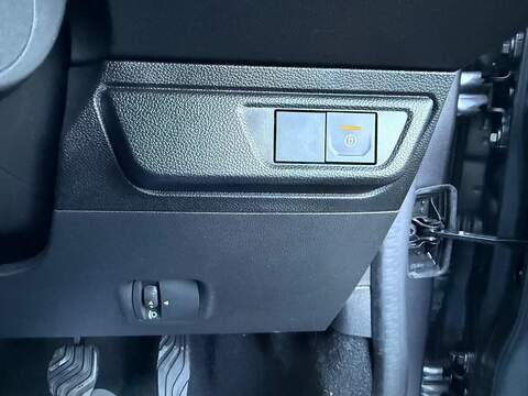 Dacia Jogger 1.0 TCe Expression Euro 6 (s/s) 5dr - U79648