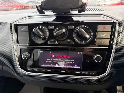 Volkswagen up! 1.0 Black Edition Euro 6 (s/s) 5dr - U79649